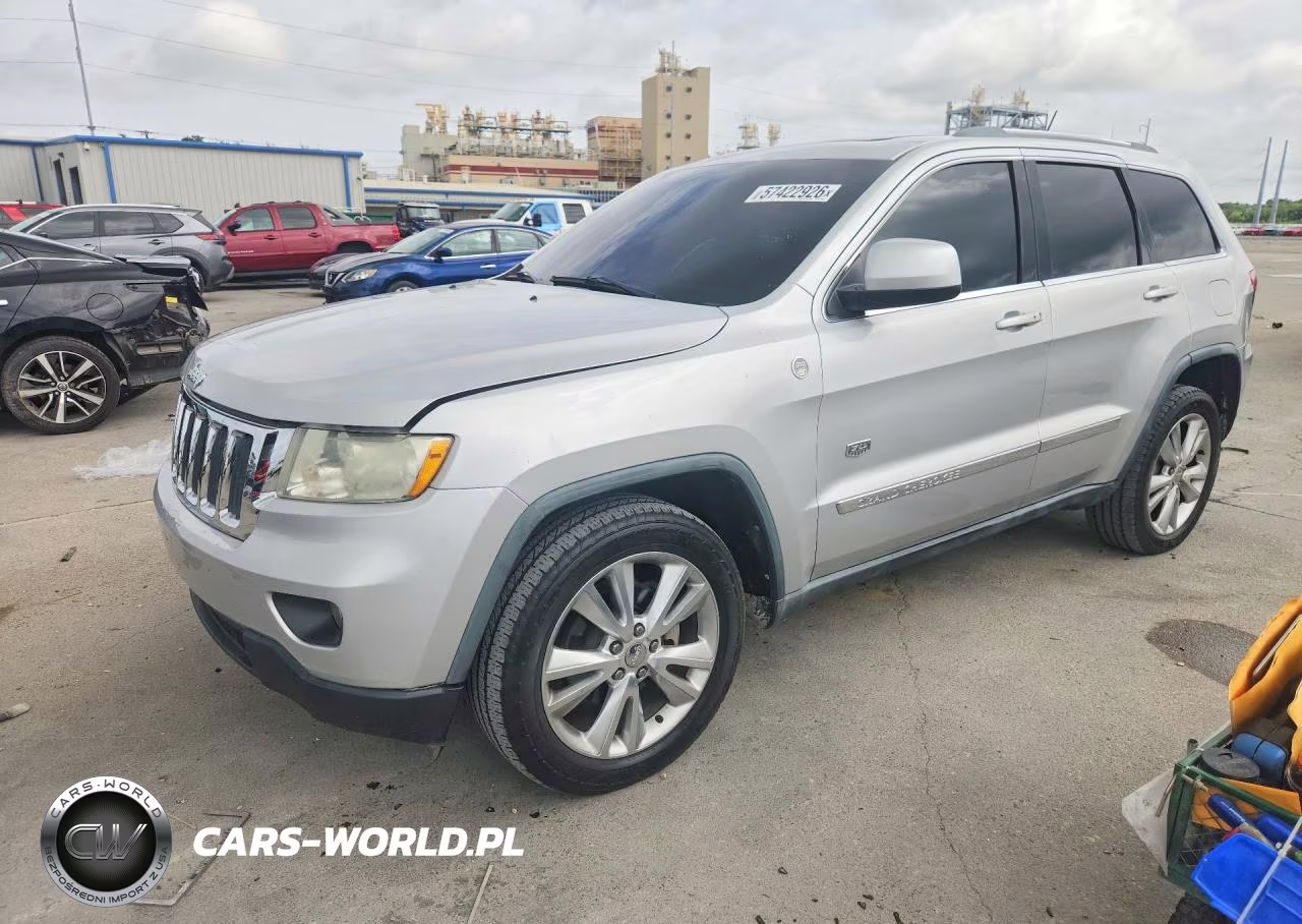 2011 Jeep Grand Cherokee Laredo – zdjęcie 1 z 13