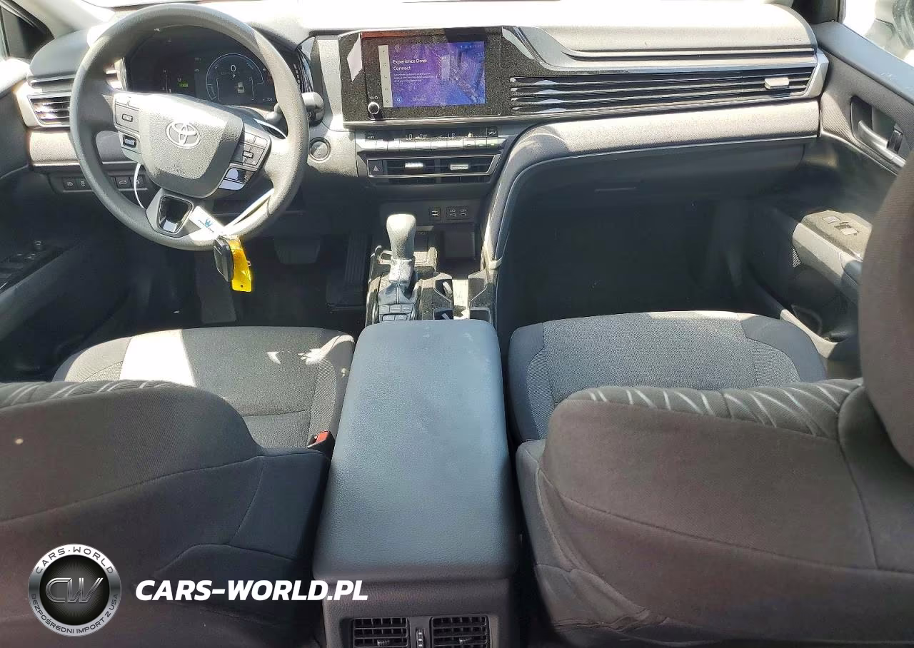 2025 Toyota Camry Le VIN:4T1DAACK0SU565308 - 8