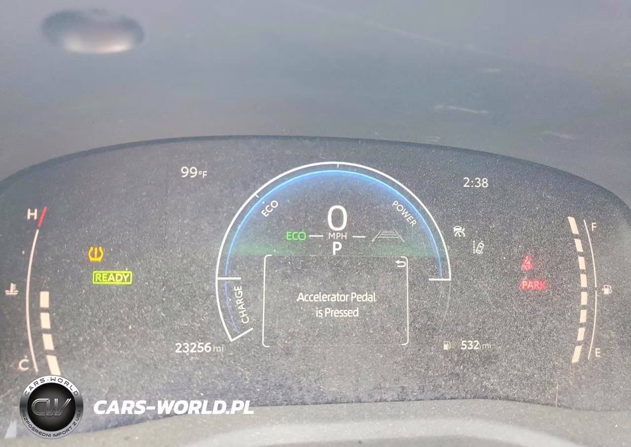 2025 Toyota Camry Le VIN:4T1DAACK0SU565308 - 9