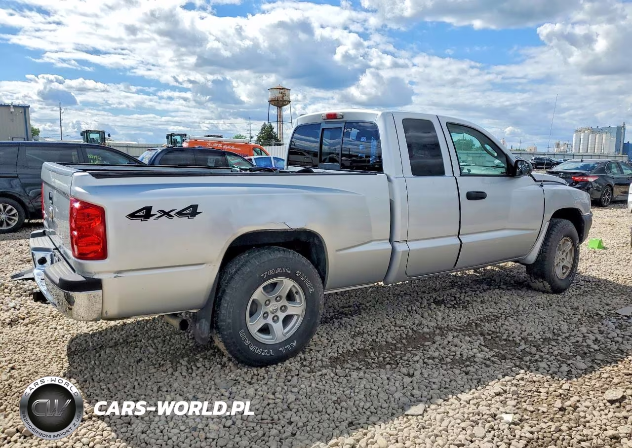 2005 Dodge Dakota Slt VIN:1D7HW42K15S295733 - 3