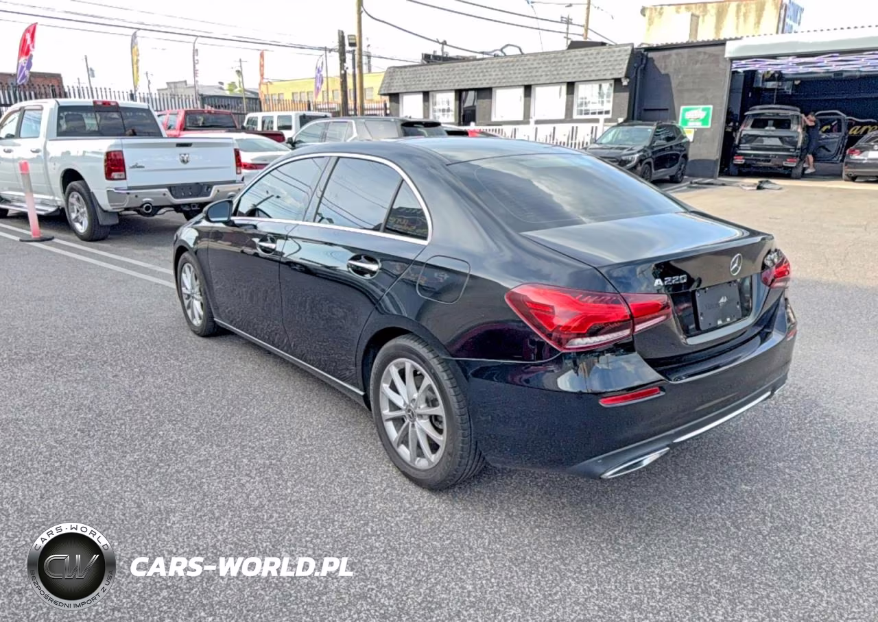 2020 Mercedes-Benz A 220 4Matic VIN:W1K3G4FB4LW046477 - 3