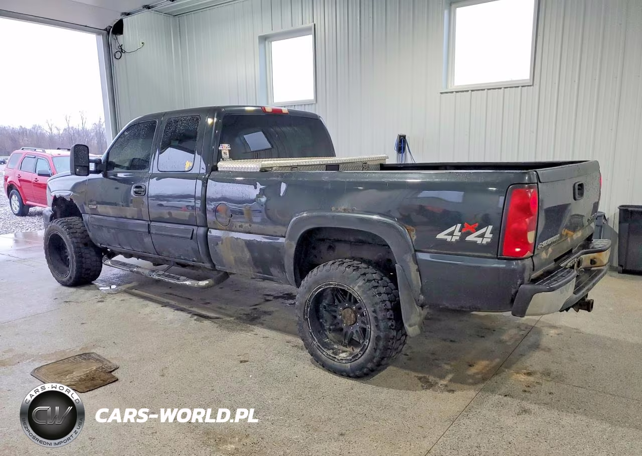 2004 Chevrolet Silverado K2500 Heavy Duty VIN:1GCHK29204E271677 - 2