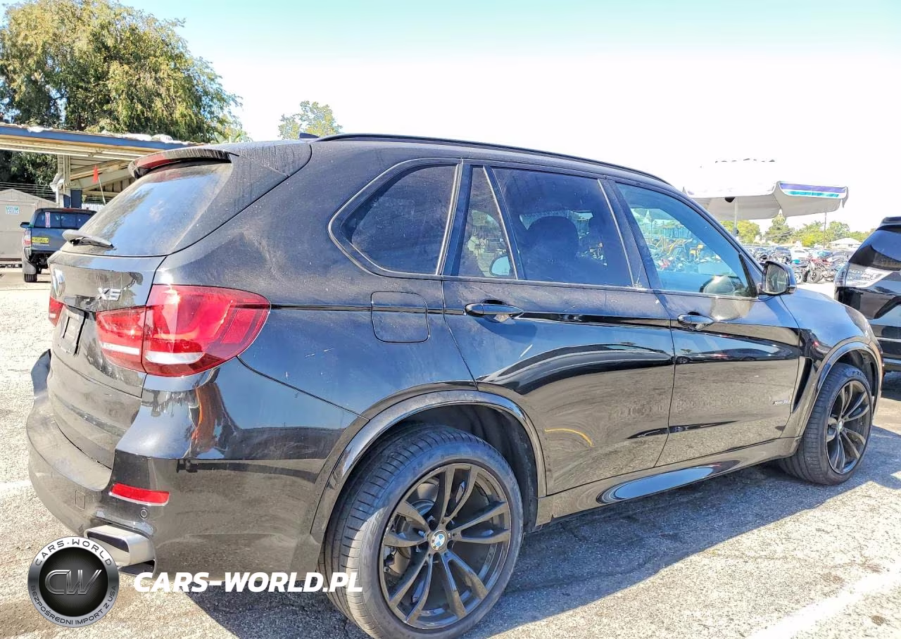 2018 BMW X5 xDrive35I VIN:5UXKR0C5XJ0X98738 - 3