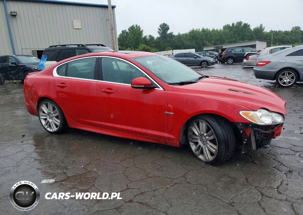 2011 Jaguar Xf R VIN:SAJWA0JC5BMR95582 - 4