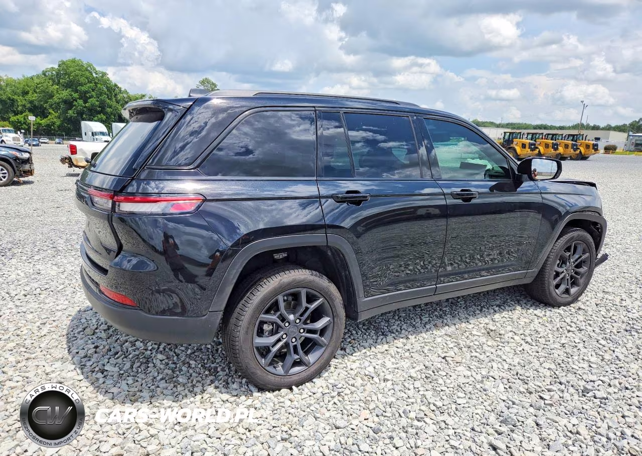 2025 Jeep Grand Cherokee Limited VIN:1C4RJHBG6S8788722 - 3