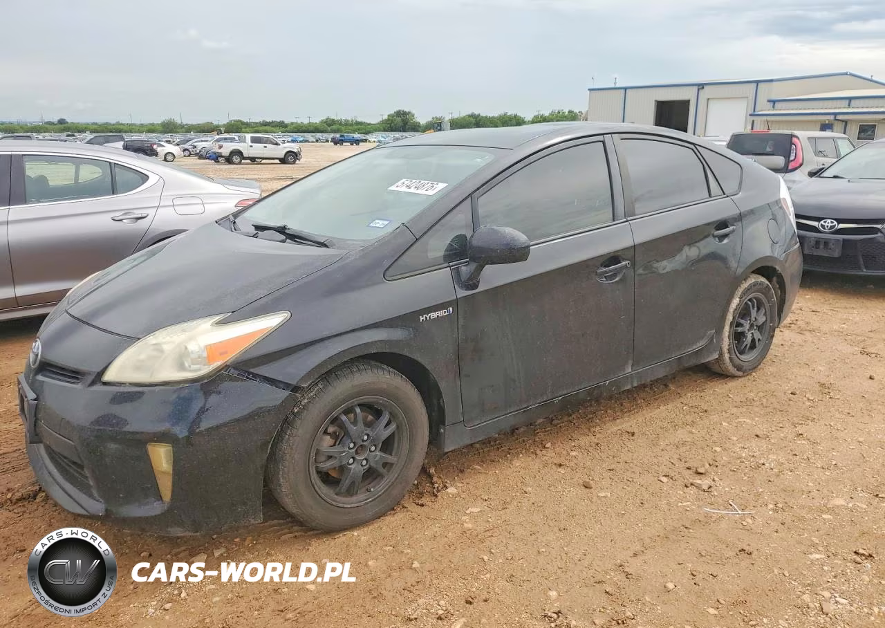 2013 Toyota Prius Two – zdjęcie 1 z 12