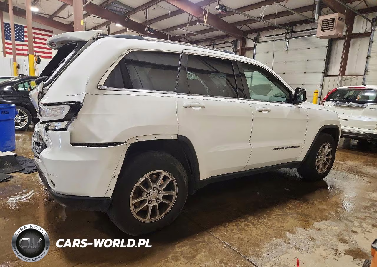 2020 Jeep Grand Cherokee Laredo VIN:1C4RJFAG4LC333260 - 3