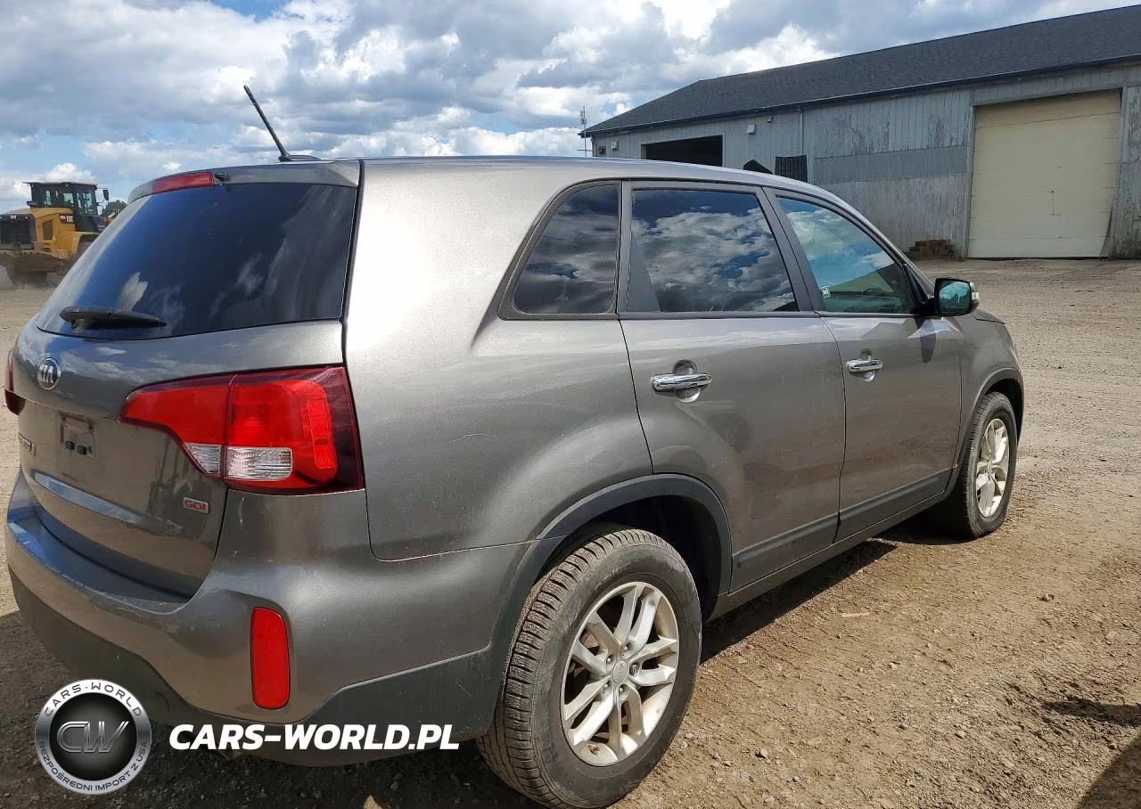 2015 Kia Sorento Lx VIN:5XYKT3A60FG629622 - 3