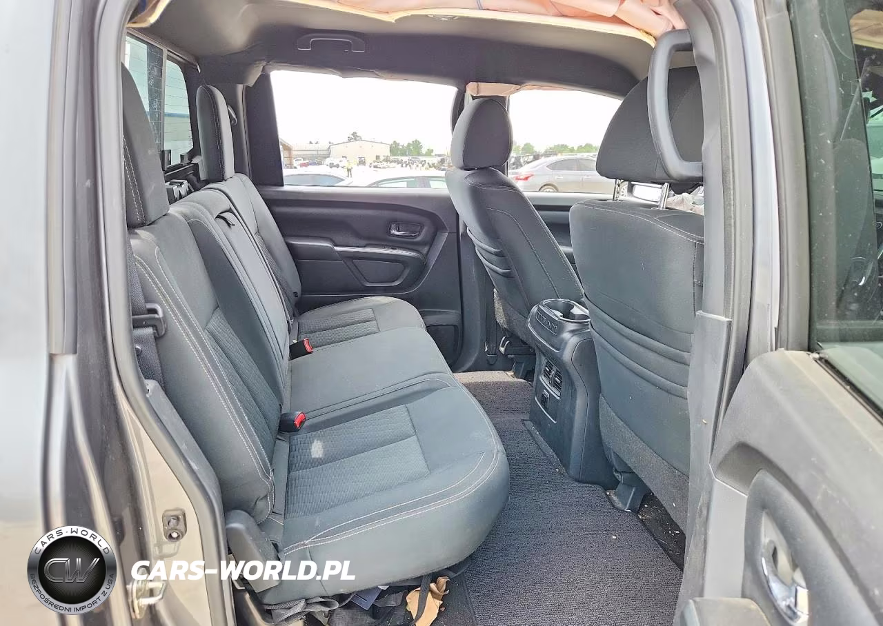 2018 Nissan Titan Xd Sv VIN:1N6BA1F42JN523446 - 10