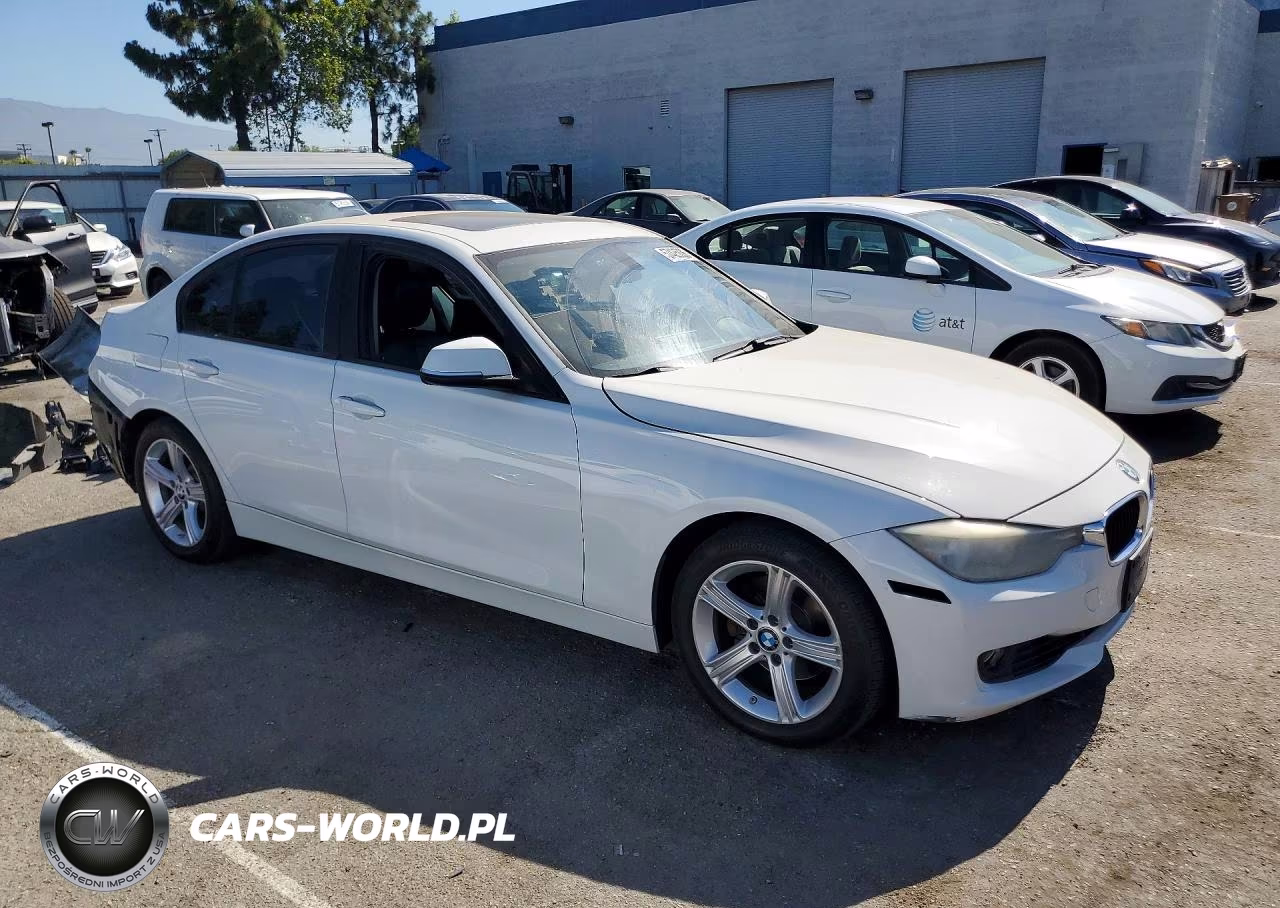 2013 BMW 328 I VIN:WBA3A5G50DNP23555 - 4