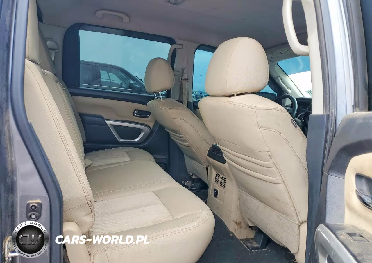 2018 Nissan Titan Sv VIN:1N6AA1E56JN512438 - 10