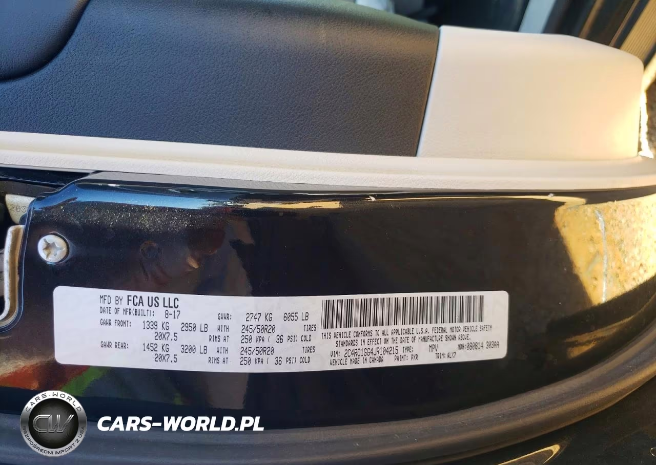 2018 Chrysler Pacifica Limited VIN:2C4RC1GG4JR104215 - 13
