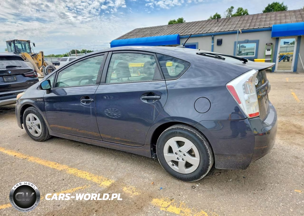 2011 Toyota Prius Two VIN:JTDKN3DUXB5368961 - 2