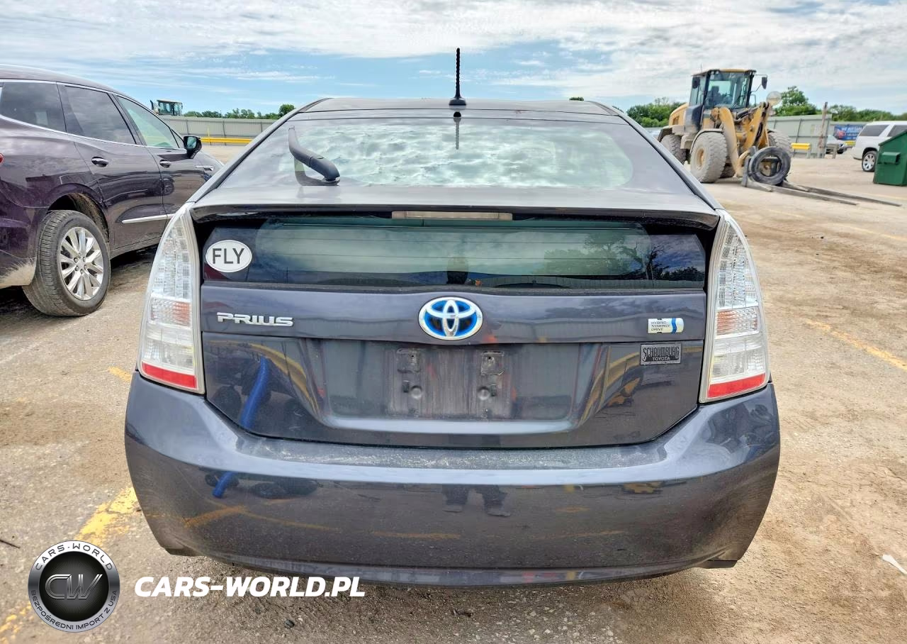 2011 Toyota Prius Two VIN:JTDKN3DUXB5368961 - 6