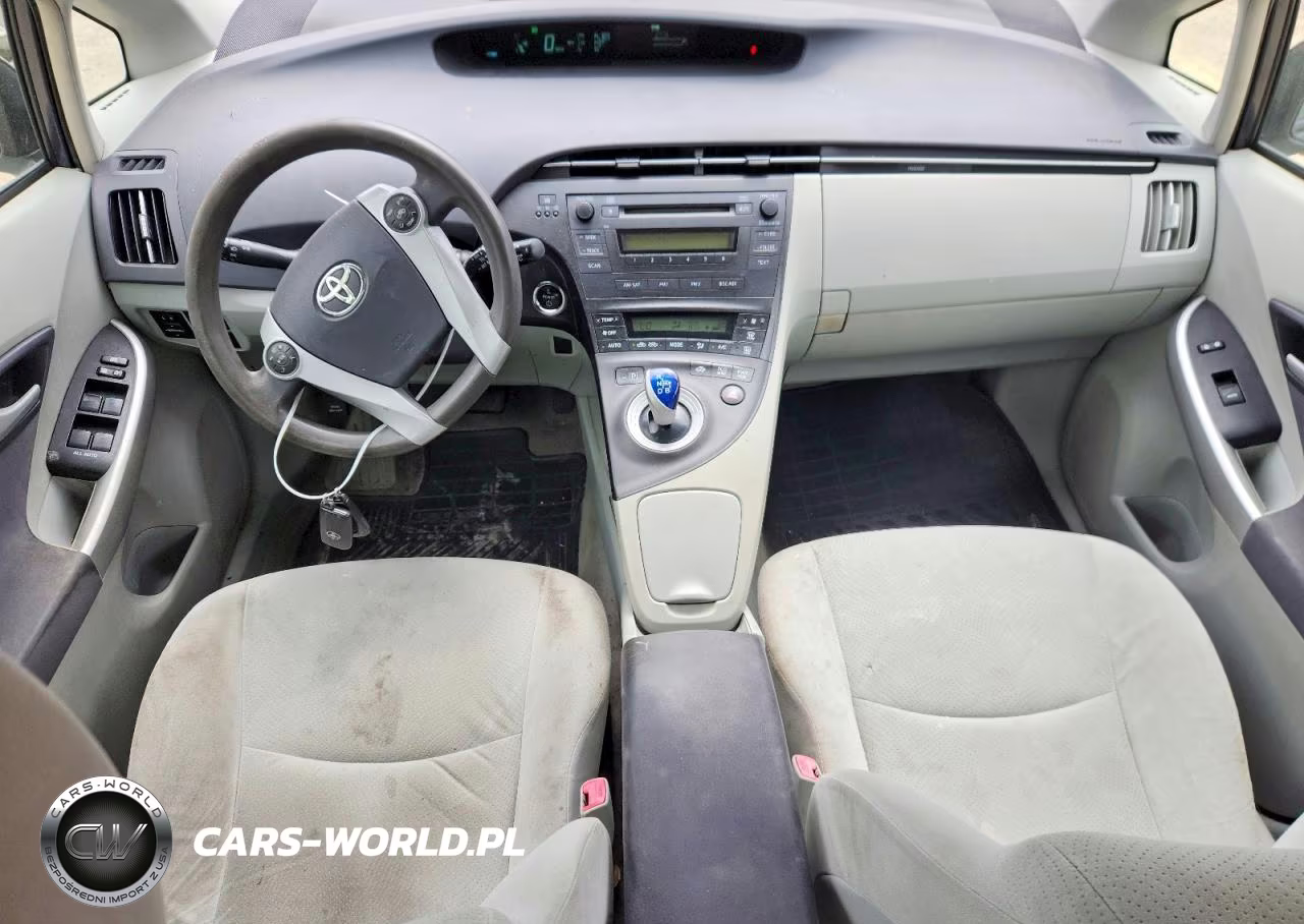 2011 Toyota Prius Two VIN:JTDKN3DUXB5368961 - 8