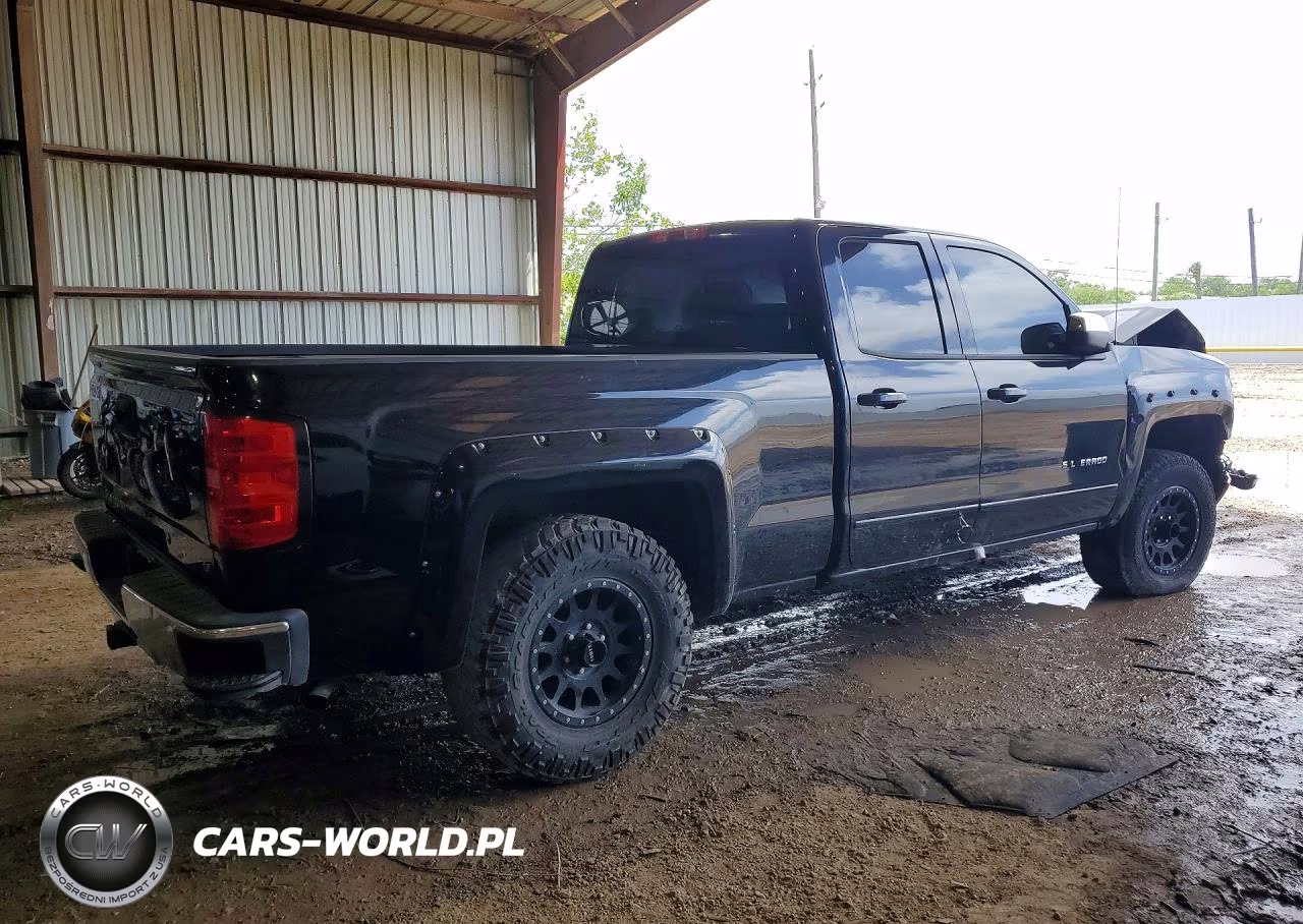 2018 Chevrolet Silverado K1500 Lt VIN:1GCVKREC0JZ191780 - 3