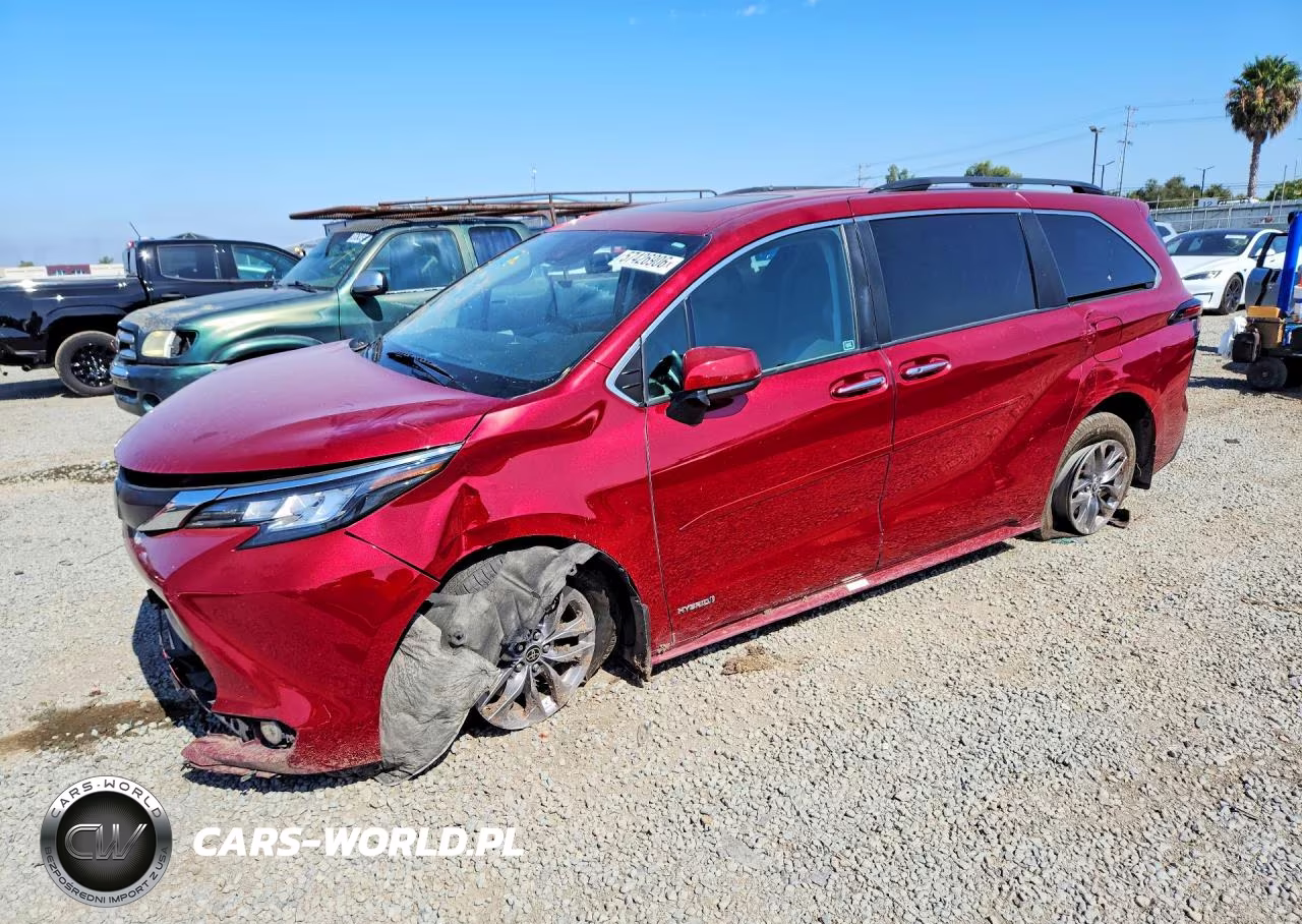 2021 Toyota Sienna Xle