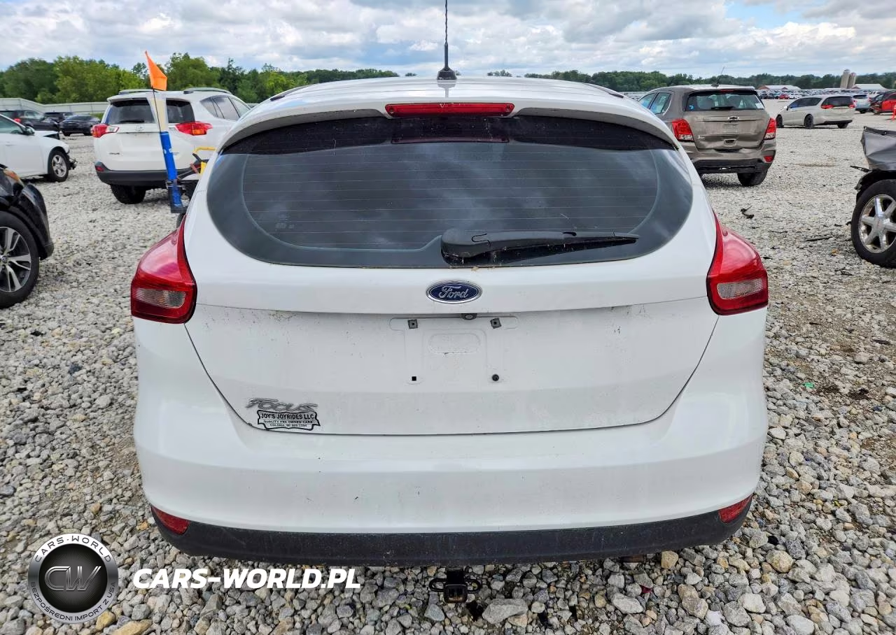 2018 Ford Focus Se VIN:1FADP3K26JL280509 - 6