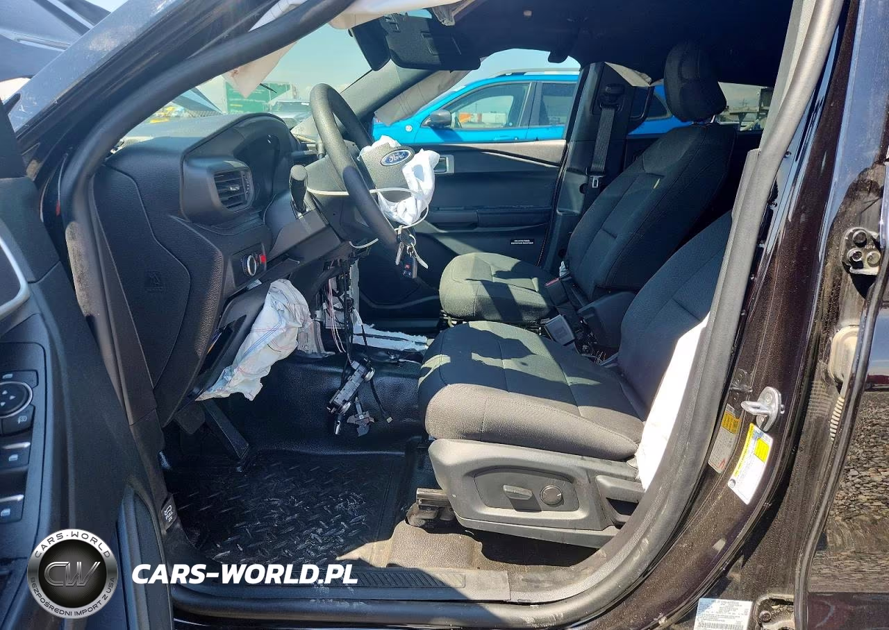 2023 Ford Explorer Police Interceptor VIN:1FM5K8ACXPGC21559 - 7