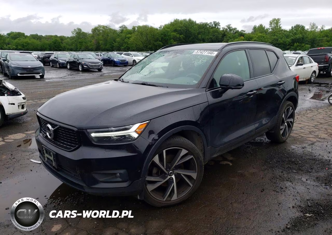 2020 Volvo Xc40 T5 R-Design
