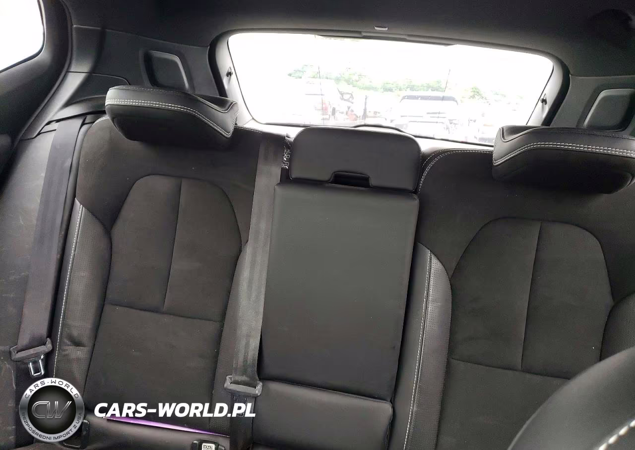 2020 Volvo Xc40 T5 R-Design VIN:YV4162UMXL2237290 - 10