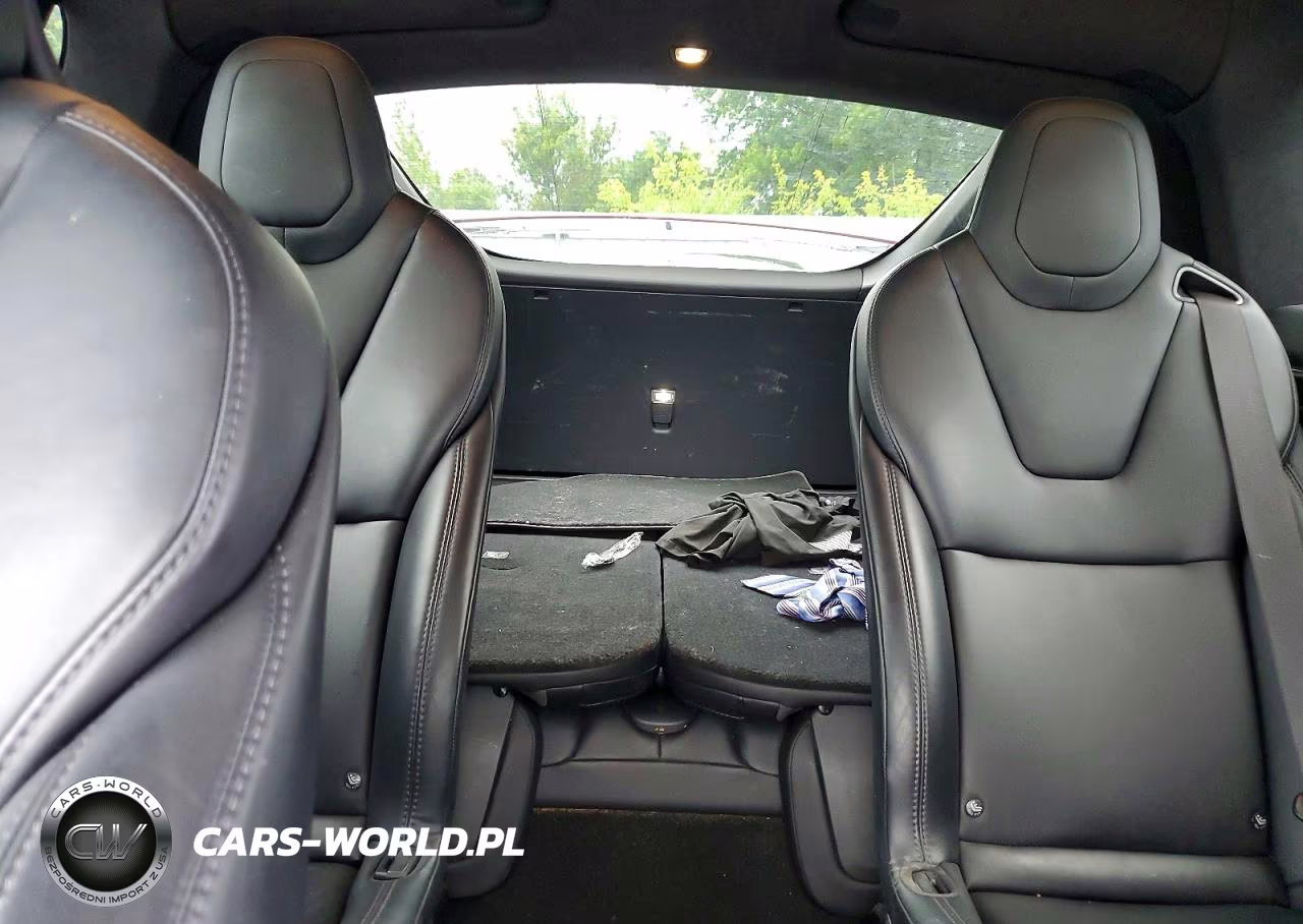 2019 Tesla Model X VIN:5YJXCBE25KF197361 - 10