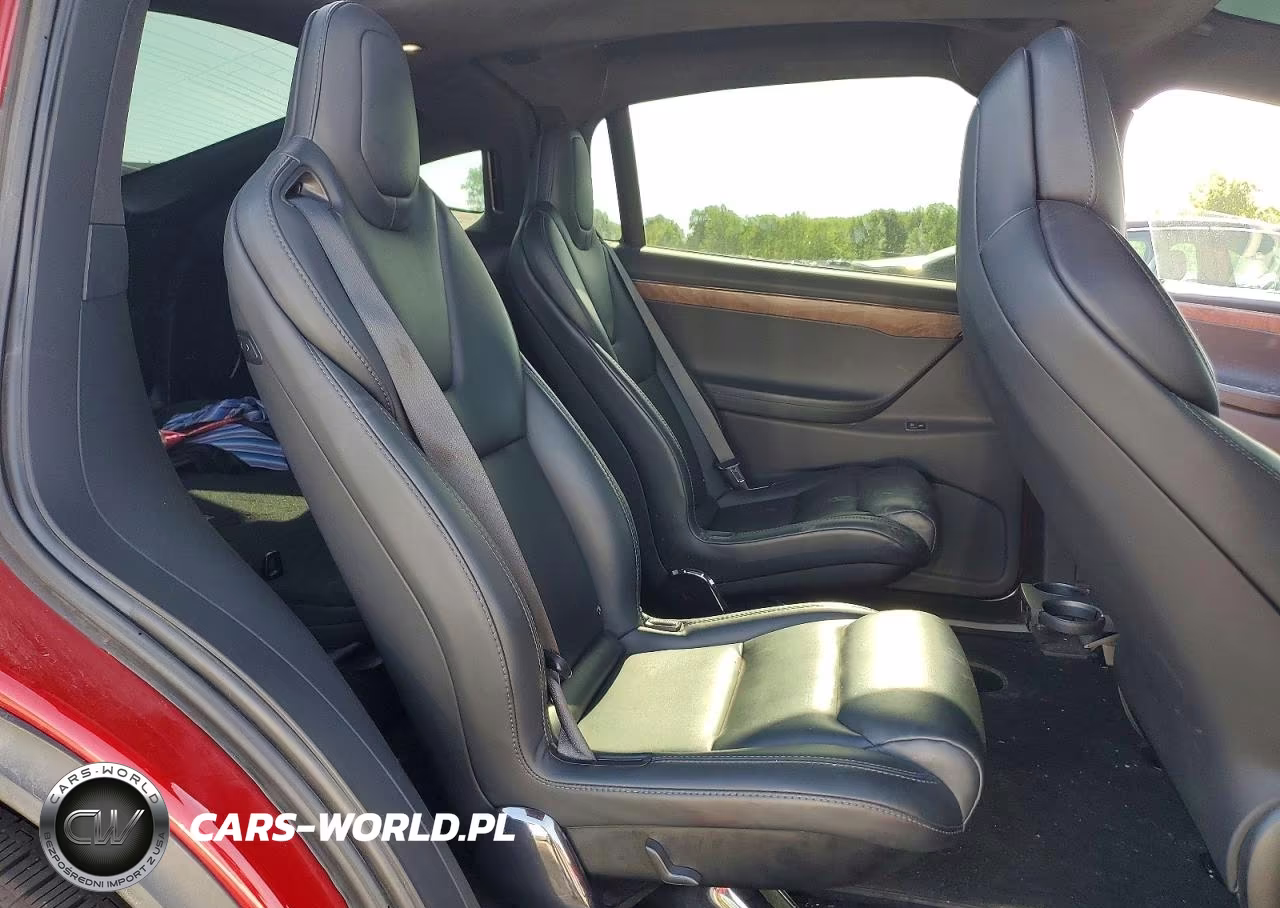 2019 Tesla Model X VIN:5YJXCBE25KF197361 - 11