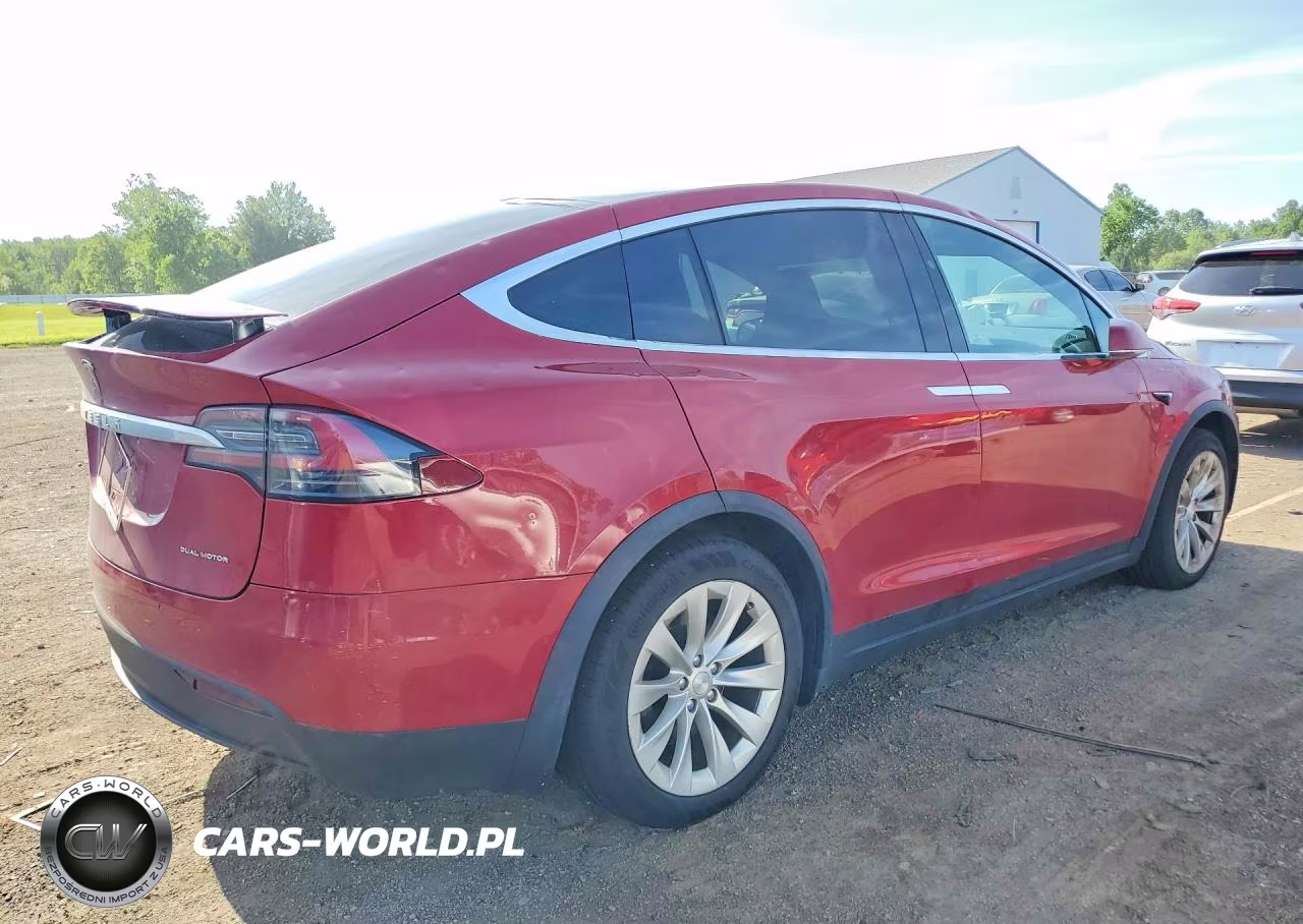 2019 Tesla Model X VIN:5YJXCBE25KF197361 - 3