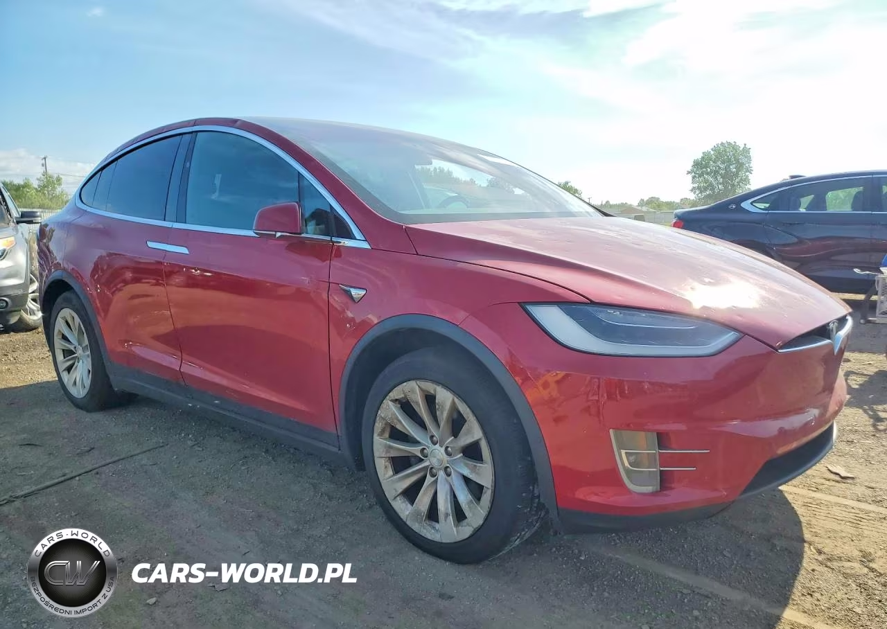 2019 Tesla Model X VIN:5YJXCBE25KF197361 - 4