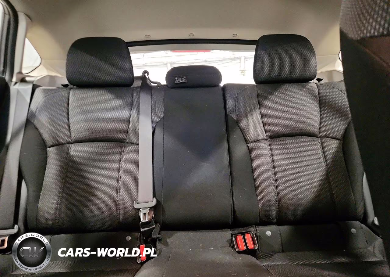 2018 Subaru Impreza VIN:4S3GTAA67J3745486 - 10