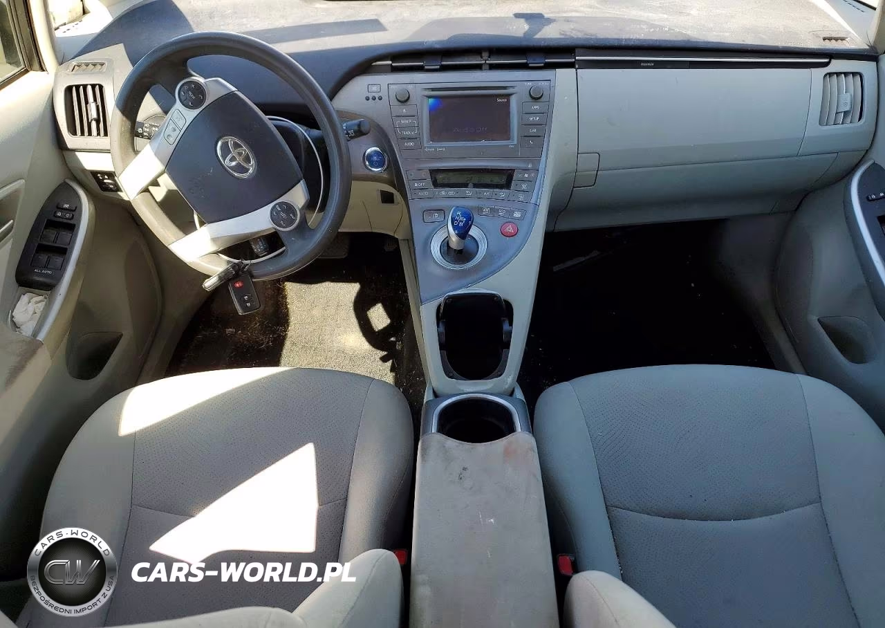 2015 Toyota Prius Three VIN:JTDKN3DU7F0433817 - 8