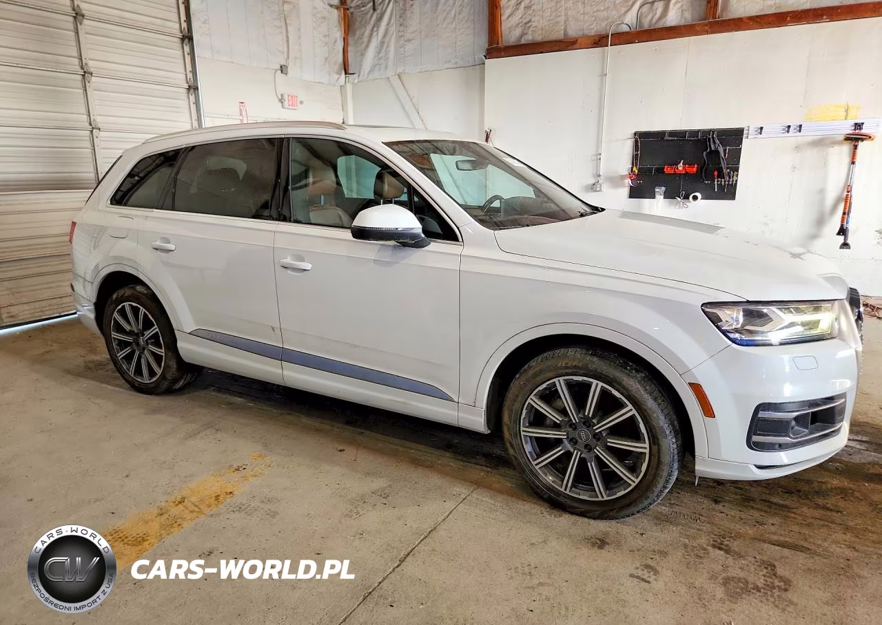 2018 Audi Q7 Premium Plus VIN:WA1LAAF76JD027261 - 4