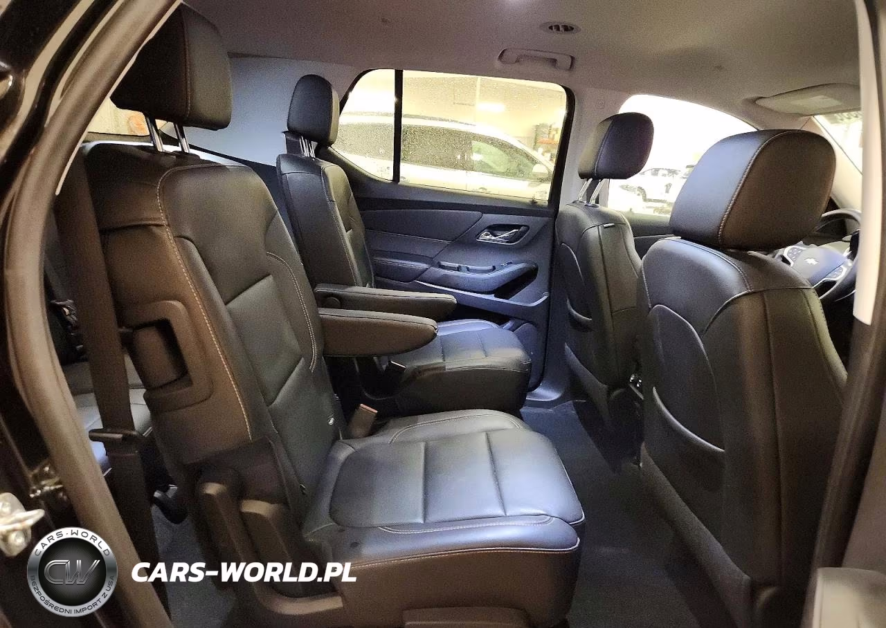2021 Chevrolet Traverse Premier VIN:1GNEVKKW7MJ177656 - 11