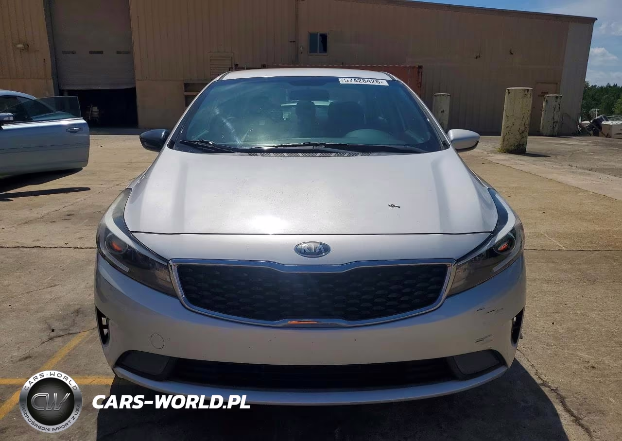 2017 Kia Forte Lx VIN:3KPFK4A72HE098247 - 5