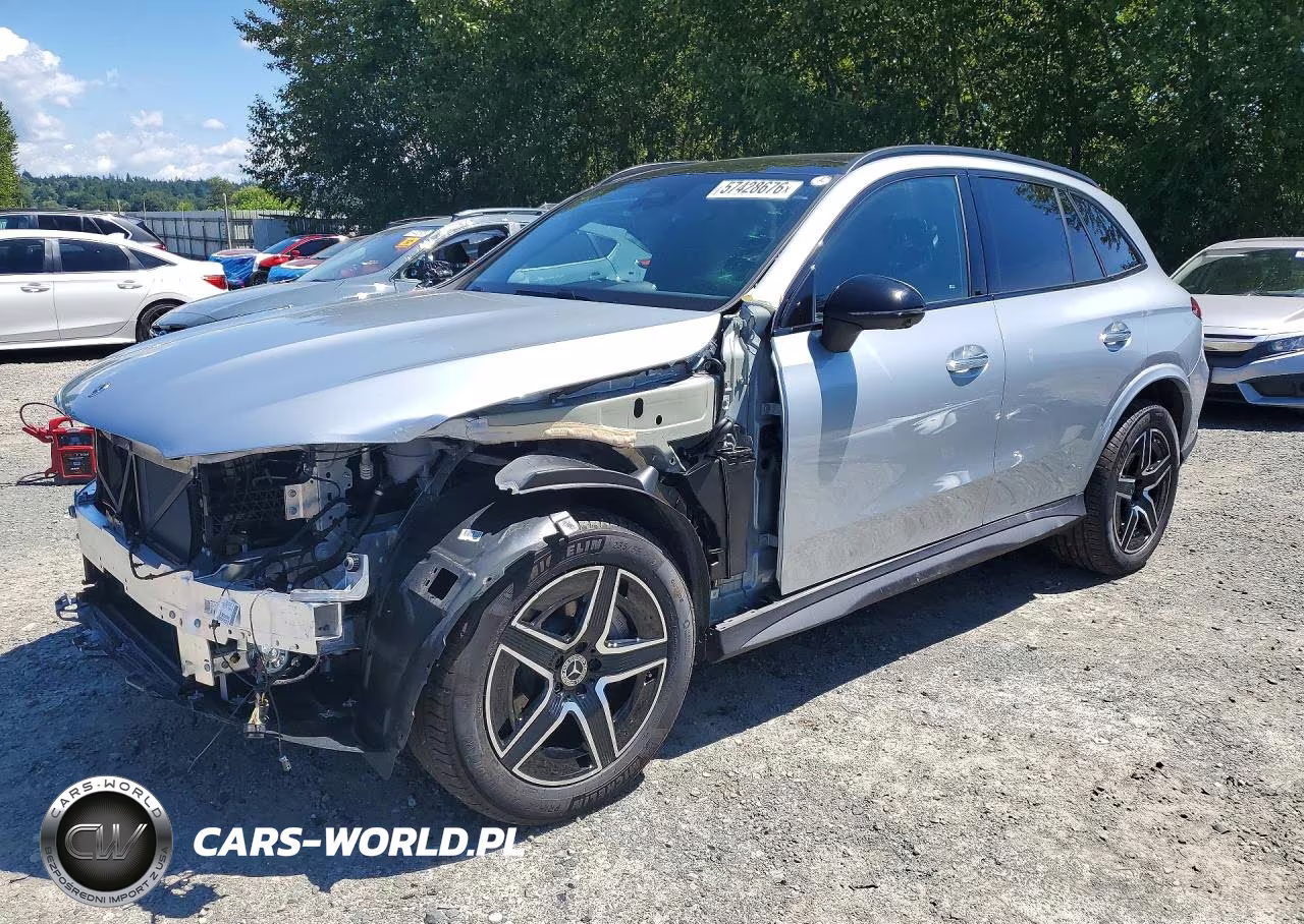 2026 Mercedes-Benz Glc 300 4Matic – zdjęcie 1 z 14