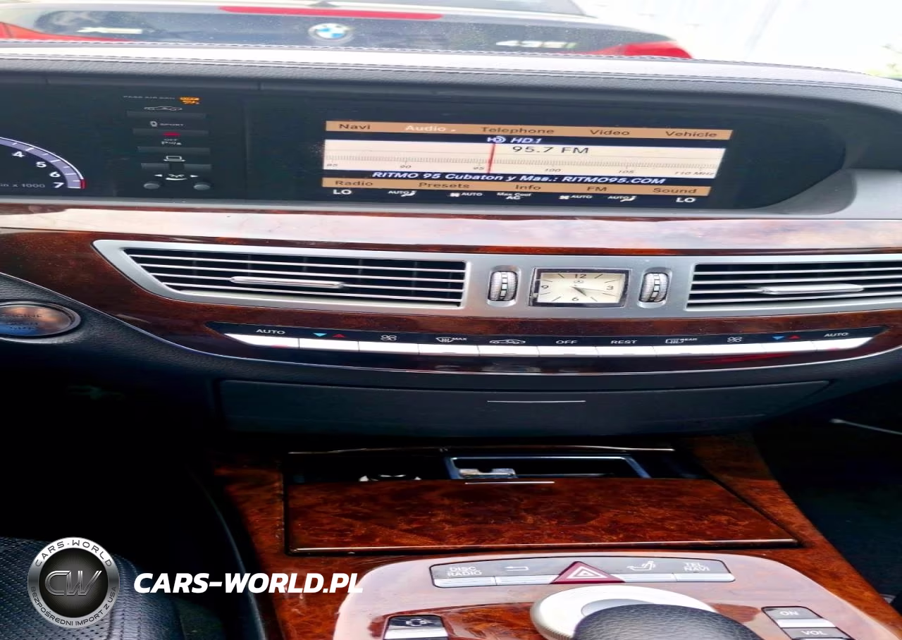 2013 Mercedes-Benz S 550 VIN:WDDNG7DBXDA505135 - 10