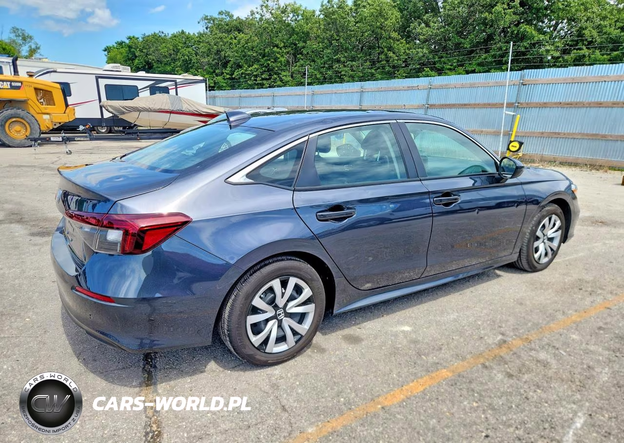 2025 Honda Civic Lx VIN:2HGFE2F21SH589902 - 3