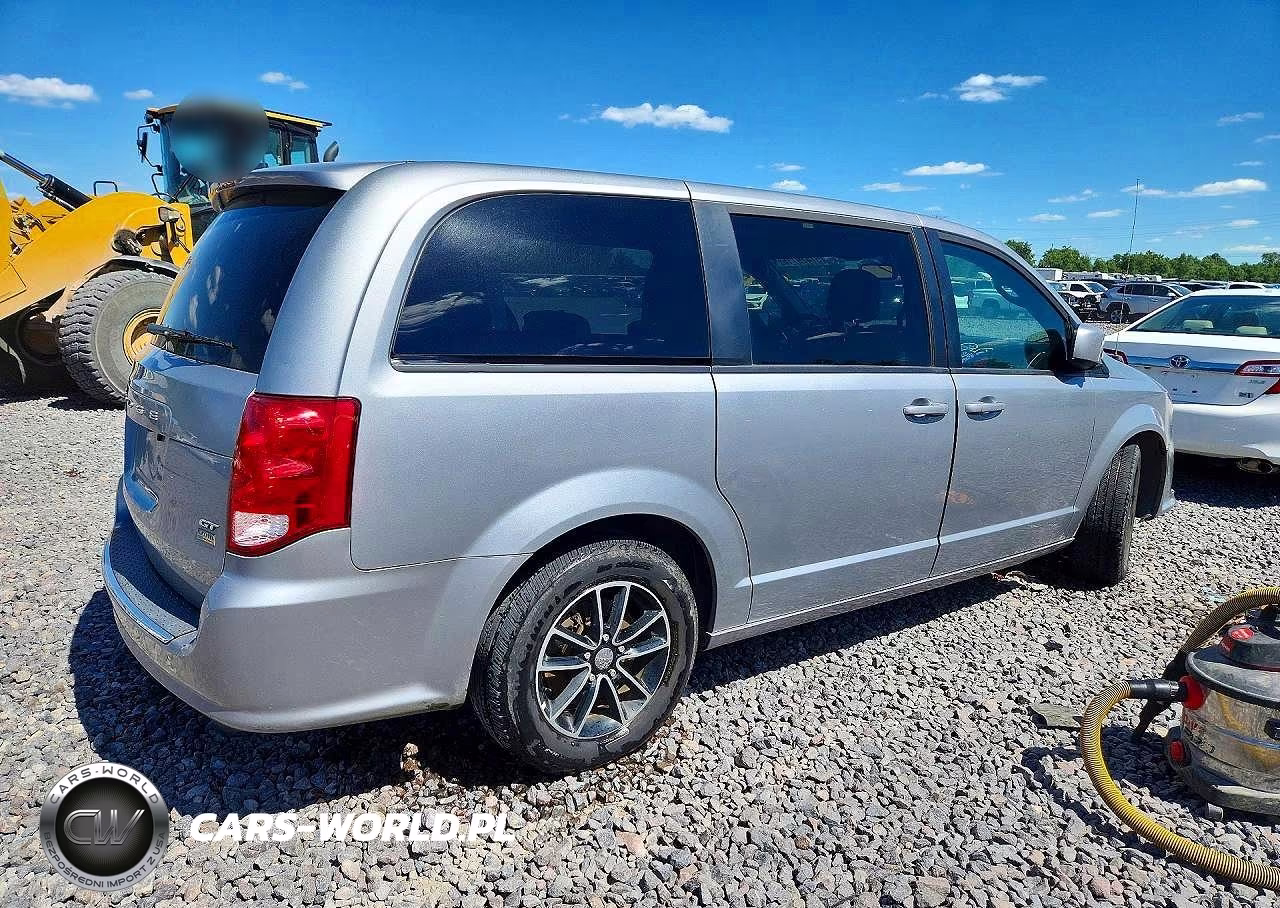 2019 Dodge Grand Caravan Gt VIN:2C4RDGEG4KR533147 - 3