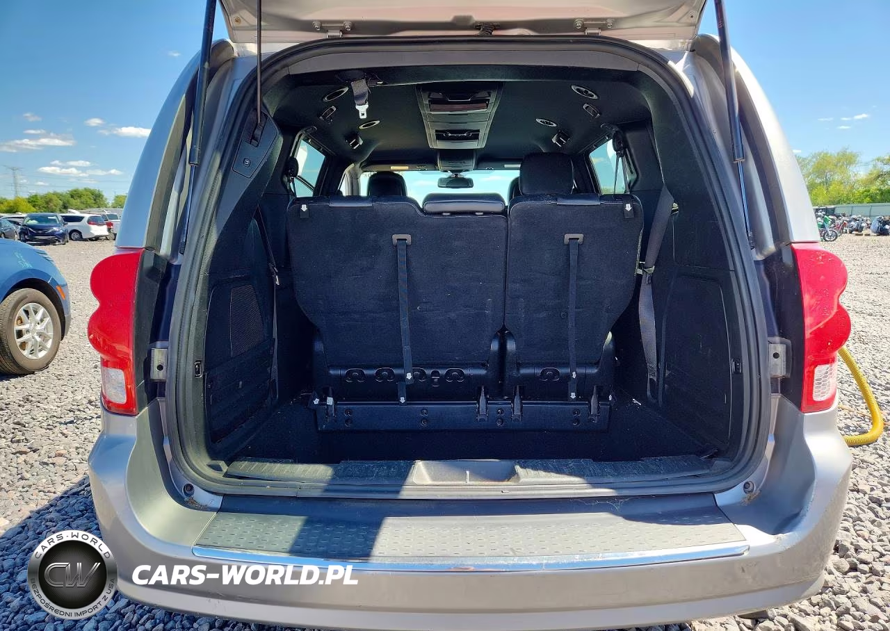 2019 Dodge Grand Caravan Gt VIN:2C4RDGEG4KR533147 - 6