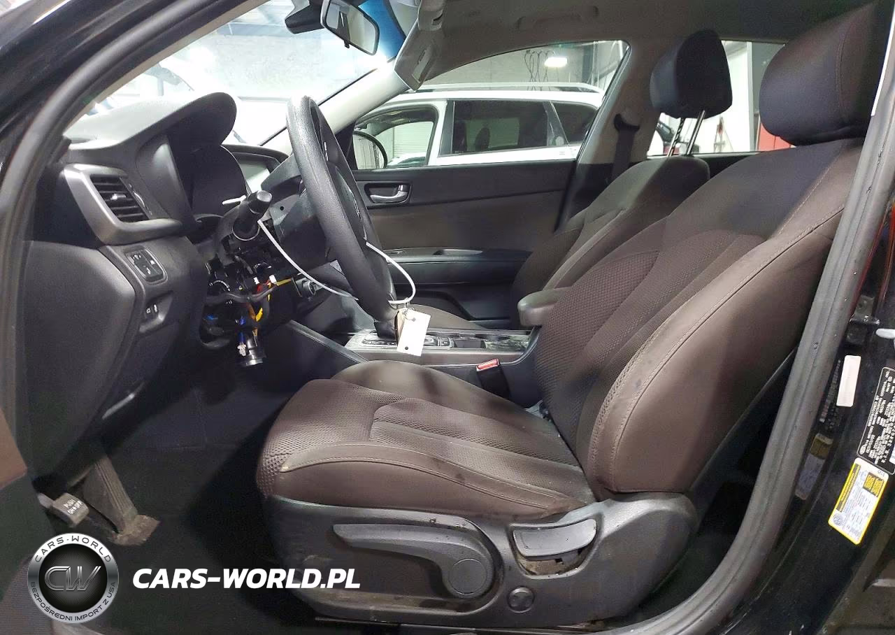 2019 Kia Optima Lx VIN:5XXGT4L36KG311257 - 7