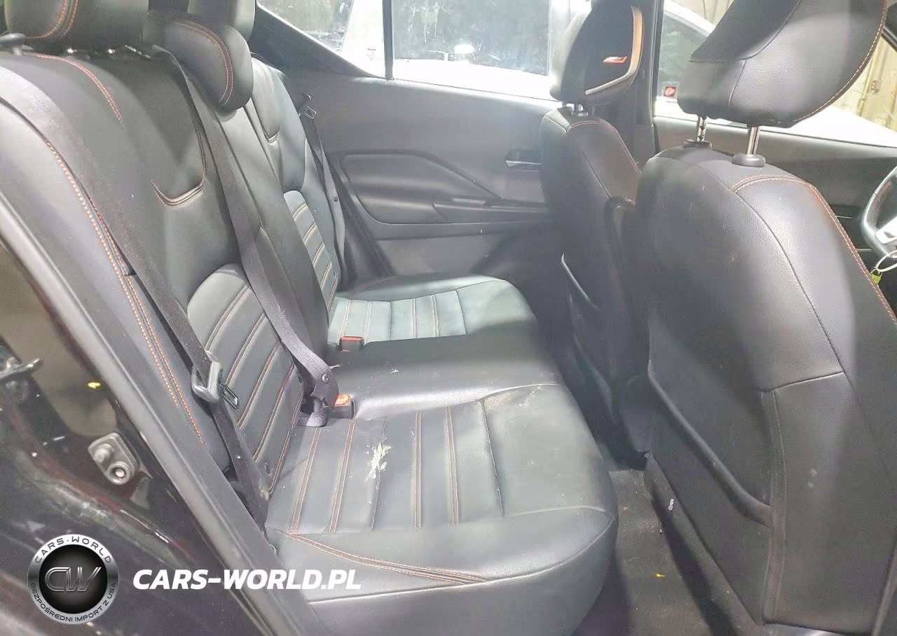 2019 Nissan Kicks Sr VIN:3N1CP5CU0KL562560 - 11