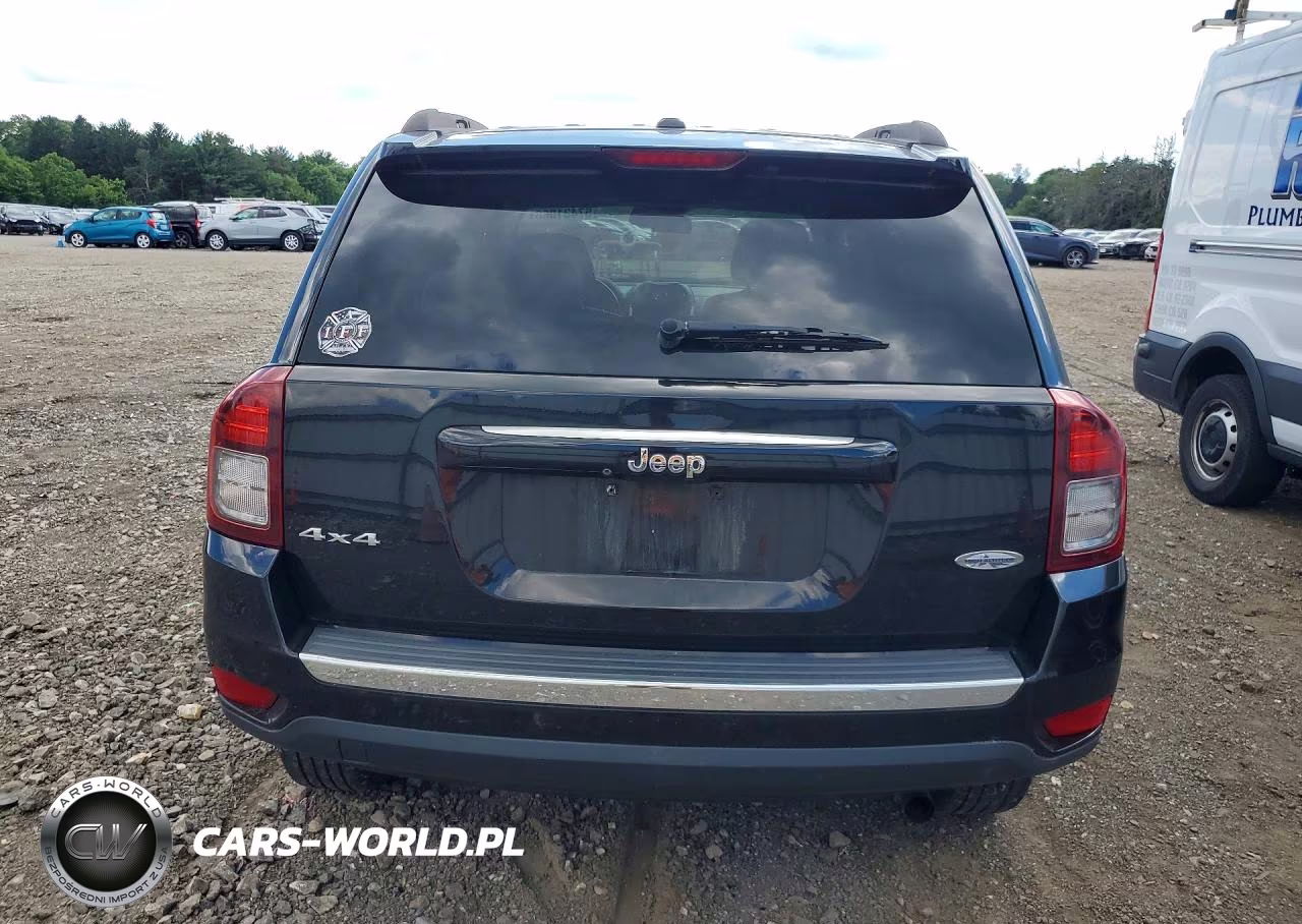 2015 Jeep Compass Latitude VIN:1C4NJDEBXFD386061 - 6