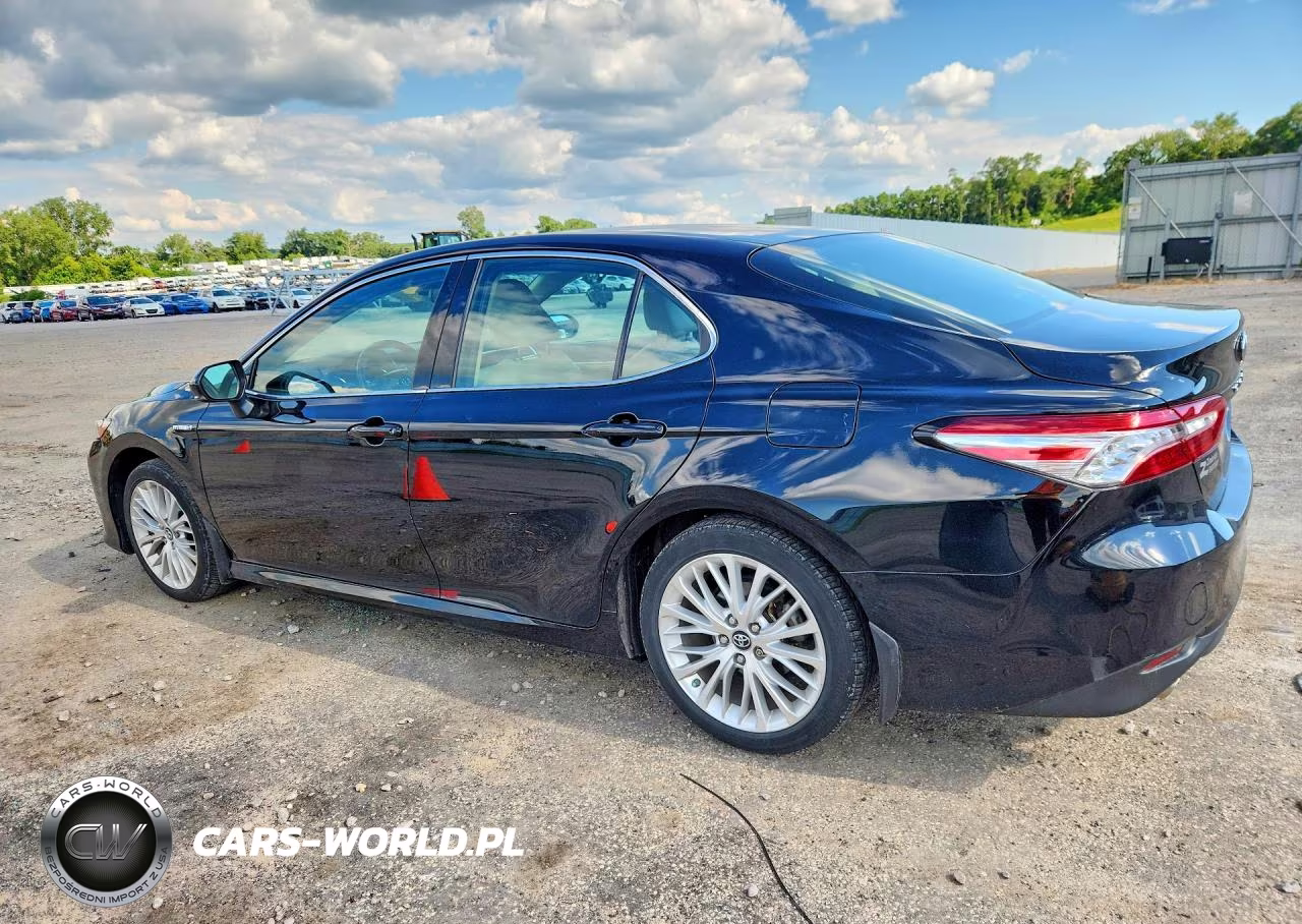 2018 Toyota Camry Hybrid Xle VIN:4T1B21HK5JU009619 - 2