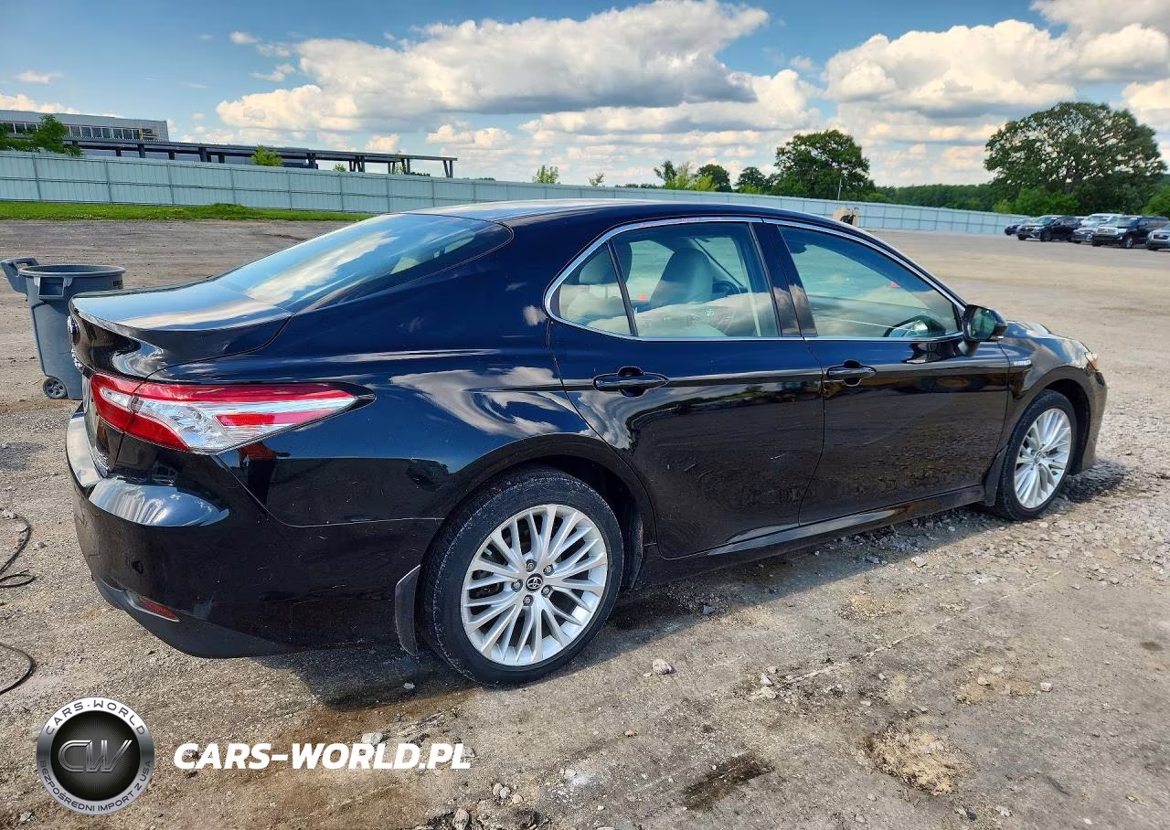 2018 Toyota Camry Hybrid Xle VIN:4T1B21HK5JU009619 - 3