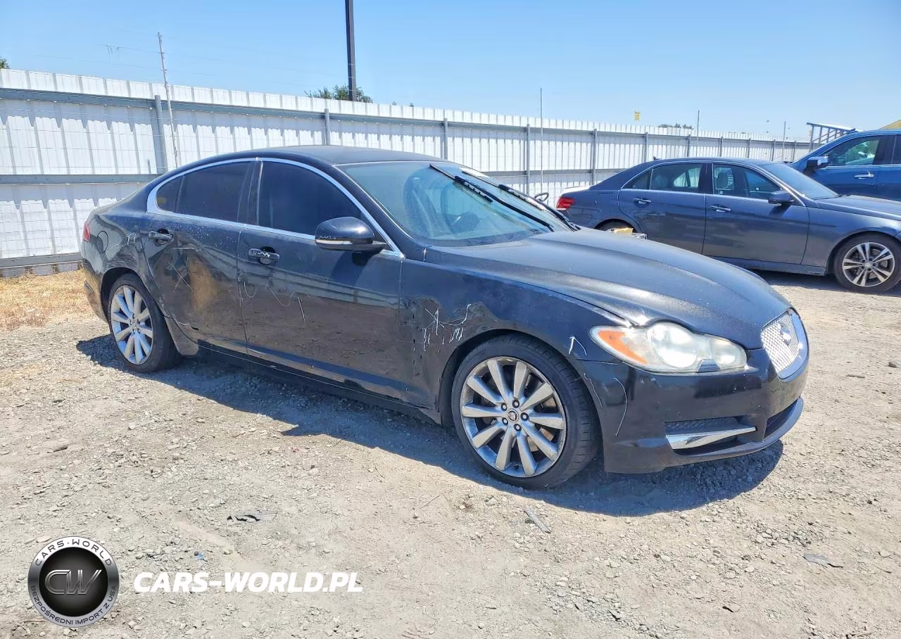 2010 Jaguar Xf Premium VIN:SAJWA0GB6ALR49889 - 4