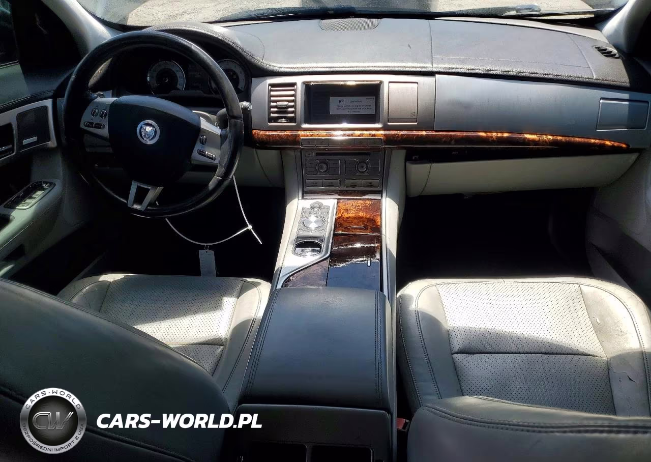 2010 Jaguar Xf Premium VIN:SAJWA0GB6ALR49889 - 8