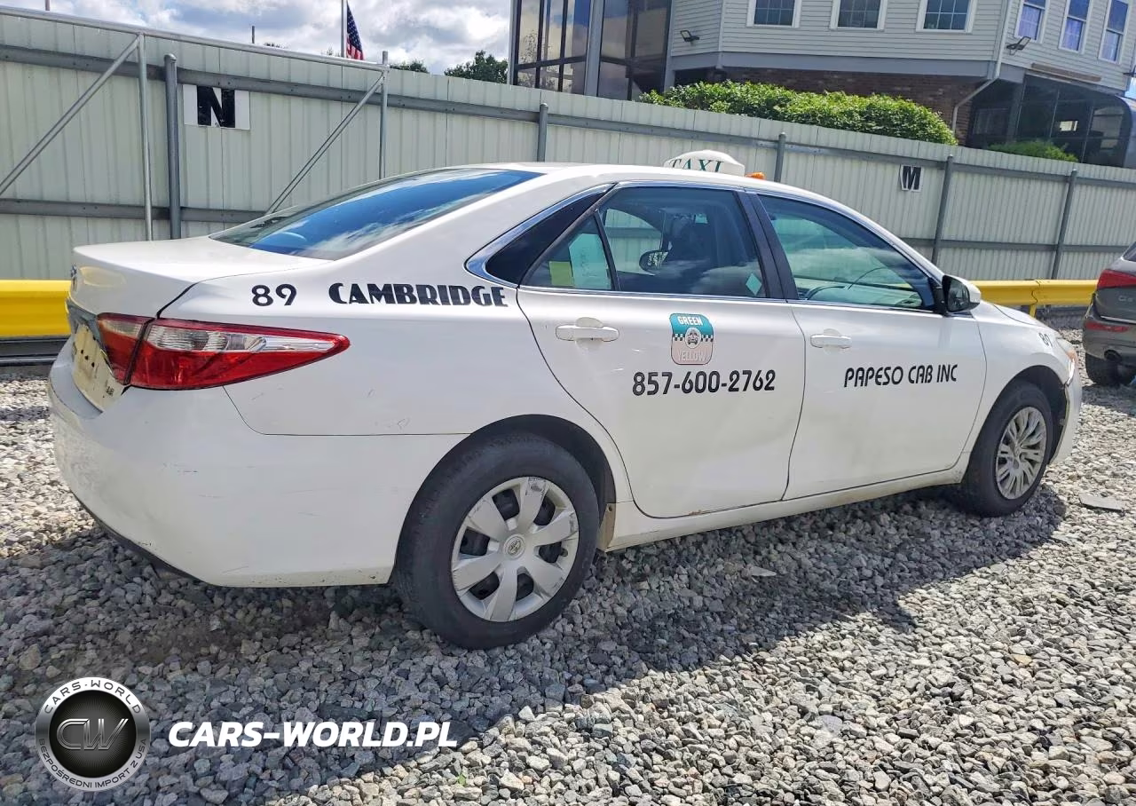2017 Toyota Camry Le VIN:4T1BF1FK7HU451500 - 3