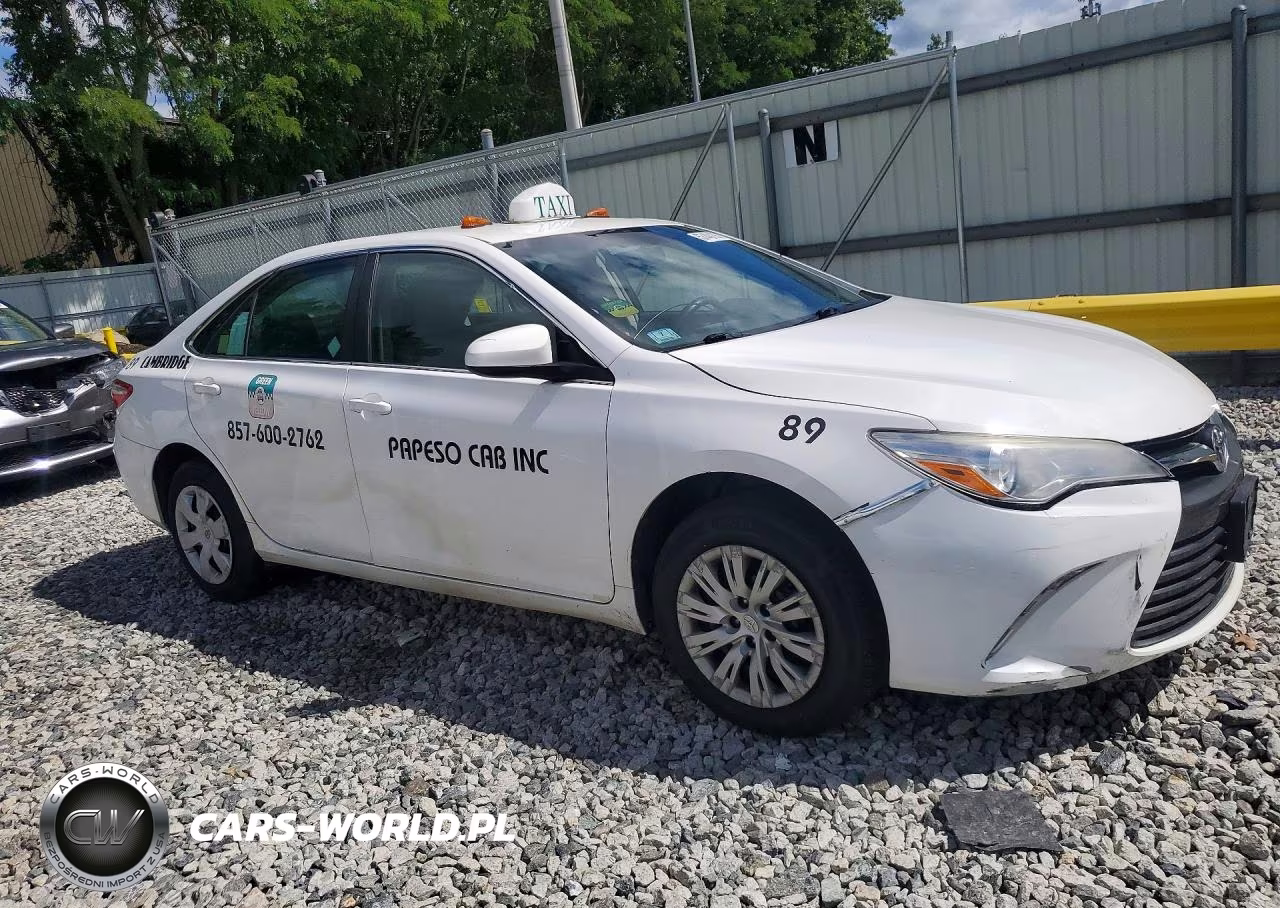 2017 Toyota Camry Le VIN:4T1BF1FK7HU451500 - 4