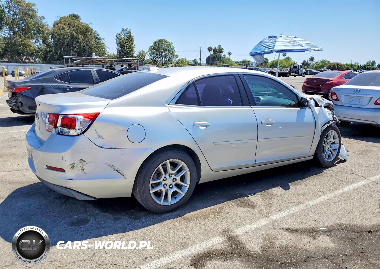 2013 Chevrolet Malibu 1Lt VIN:1G11C5SA9DF318872 - 3