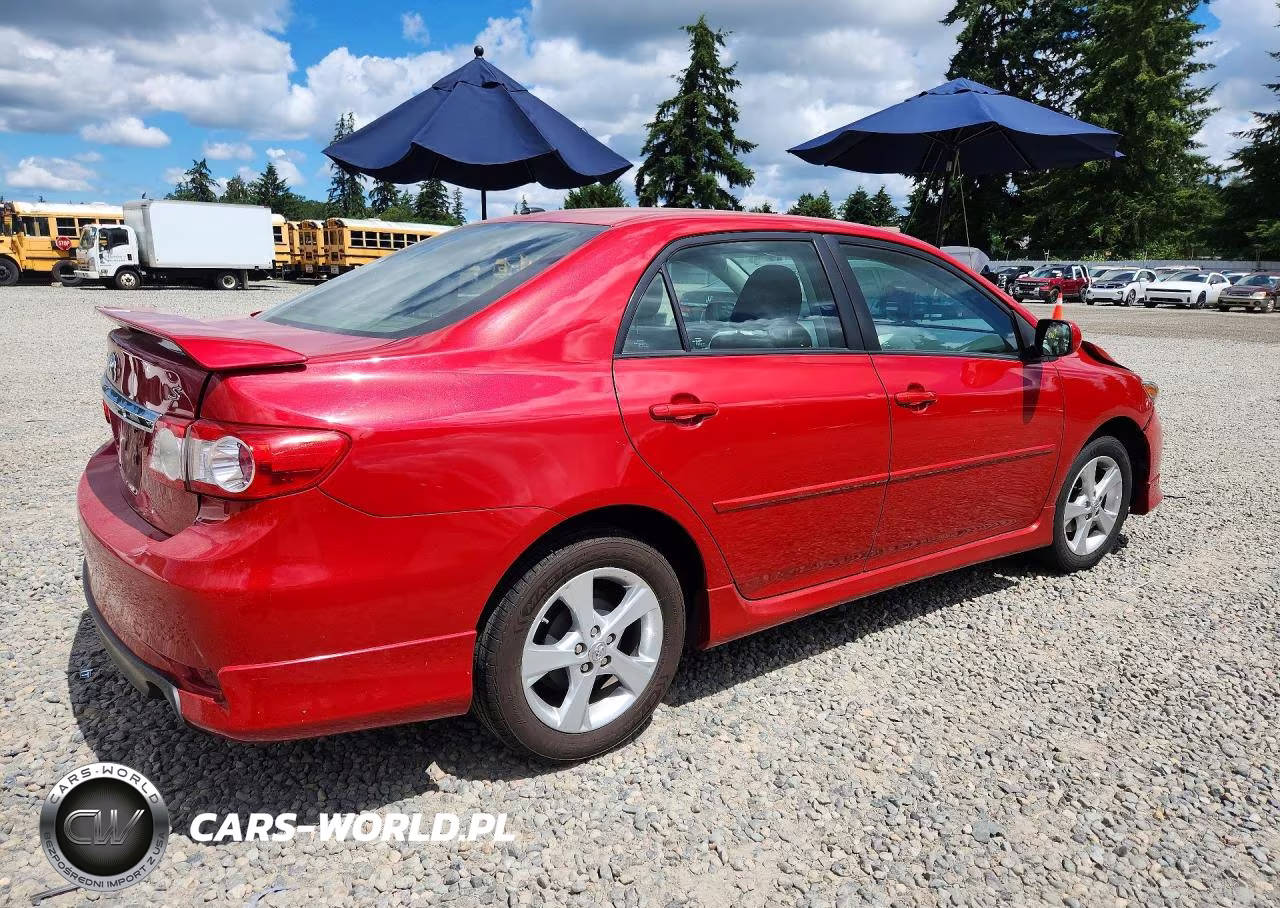 2012 Toyota Corolla S VIN:2T1BU4EEXCC837079 - 3
